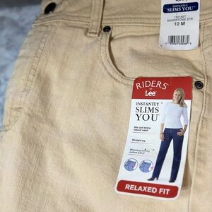 Lee Women's Sandstone Straight Leg Jeans